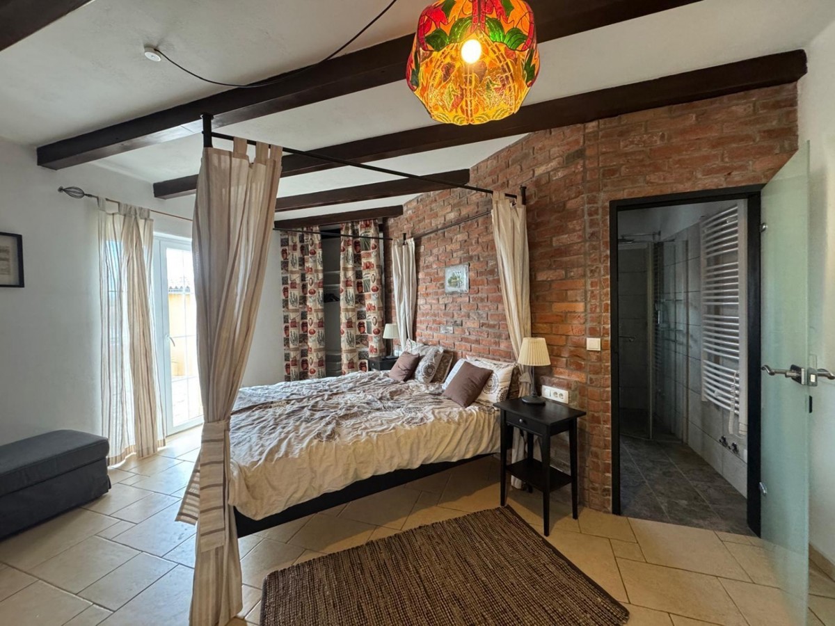 Villa di lusso in Istria con piscina e vista mare – vendita casa costa orientale dell’Istria