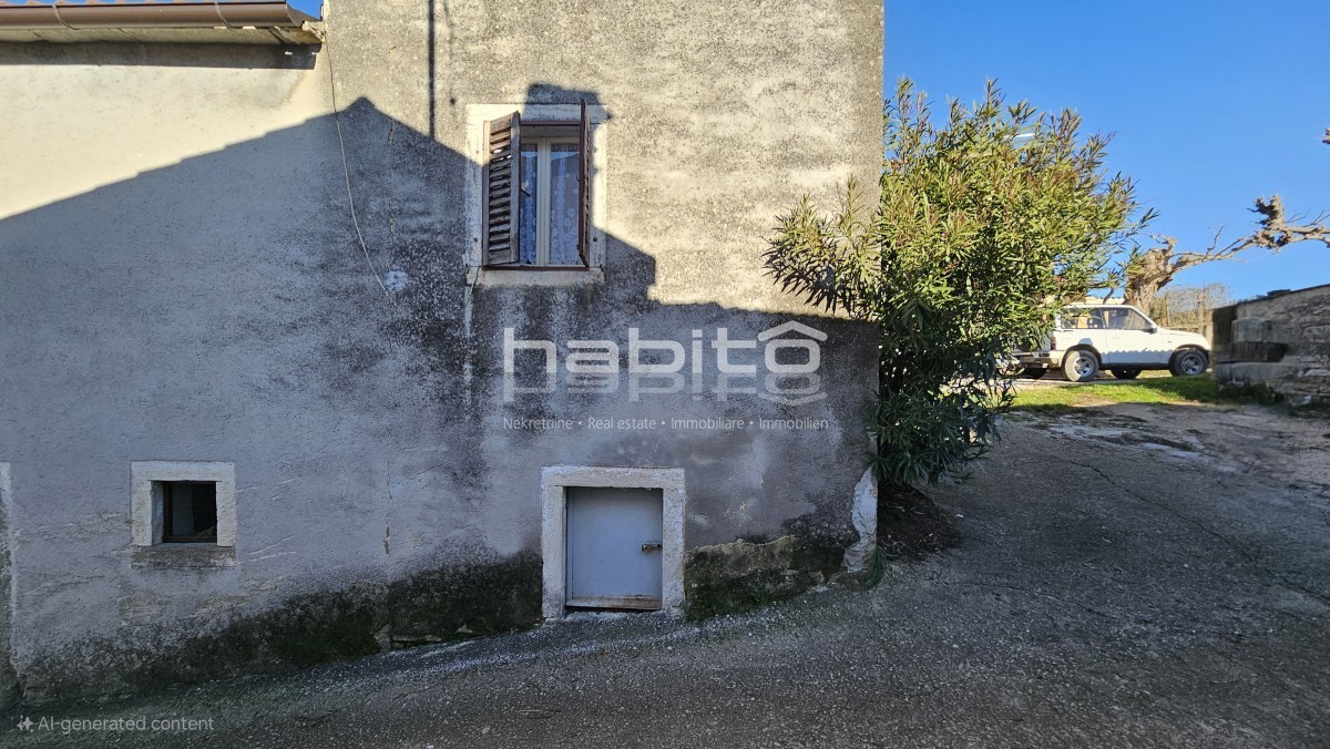 Zona di Grisignana - Casa in pietra, edificio attraente. e agricoltura. terreno con una bellissima vista su Grisignana