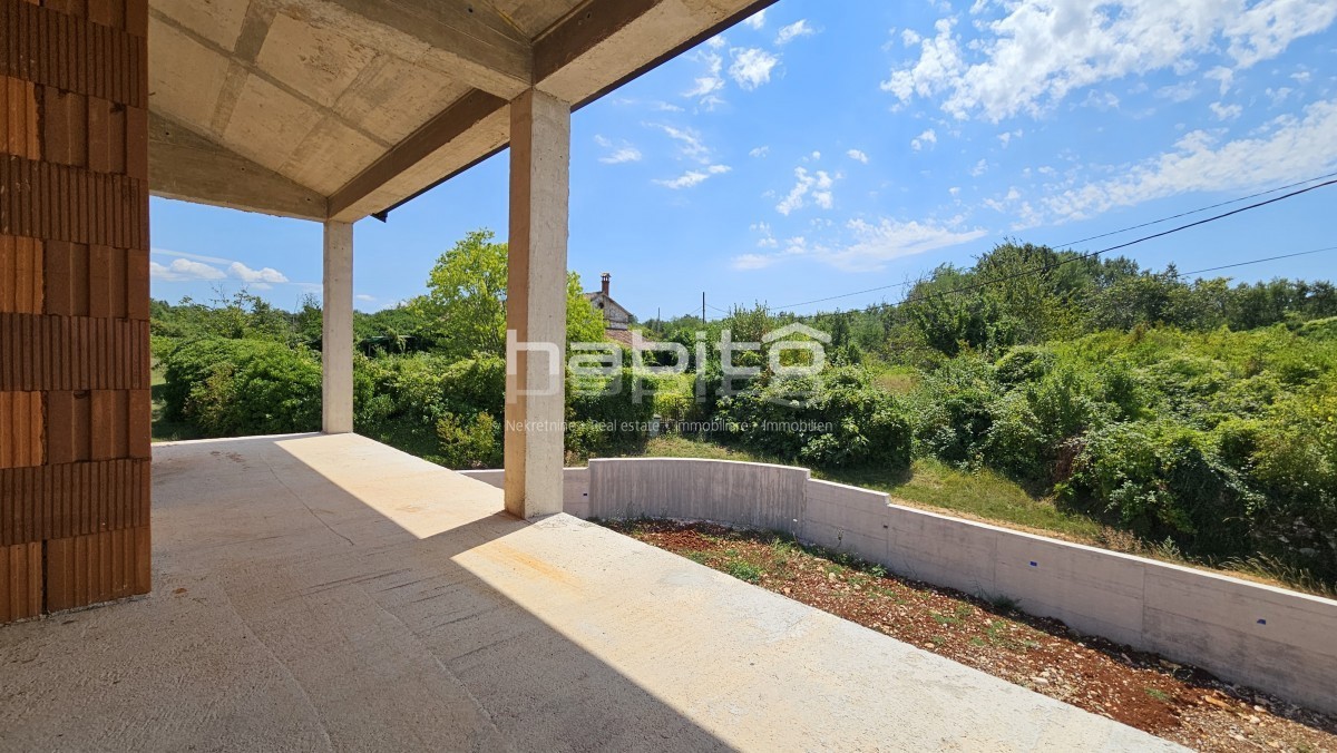 Zona Parenzo, vicino a Visignano - Casa in costruzione con piscina, un'opportunità per arredare a proprio piacimento