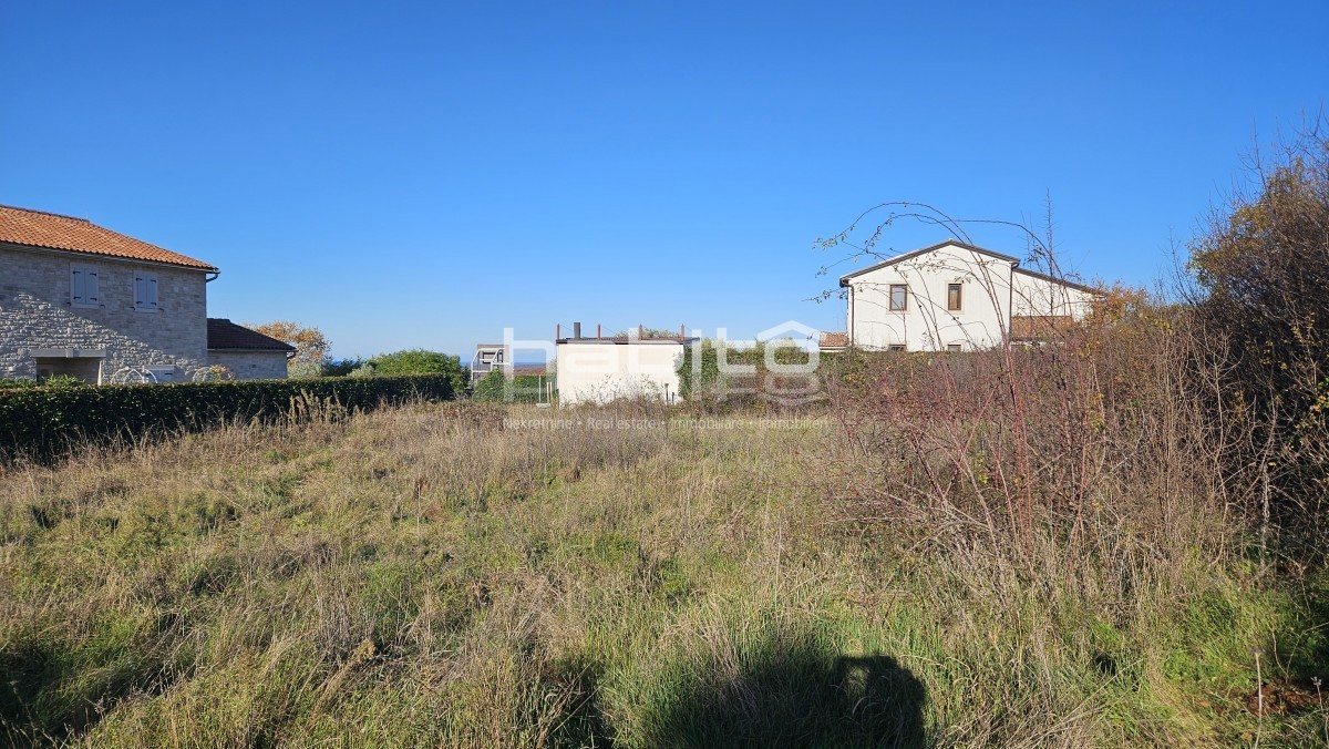 Terreno edificabile in vendita con vista sul mare, vicino a Visignano