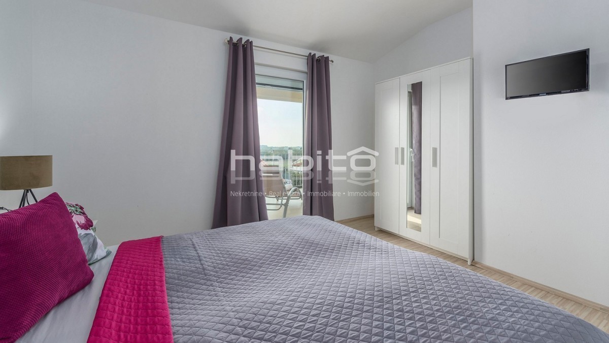 Poreč-Parenzo, casa indipendente di 134 m2 con piscina