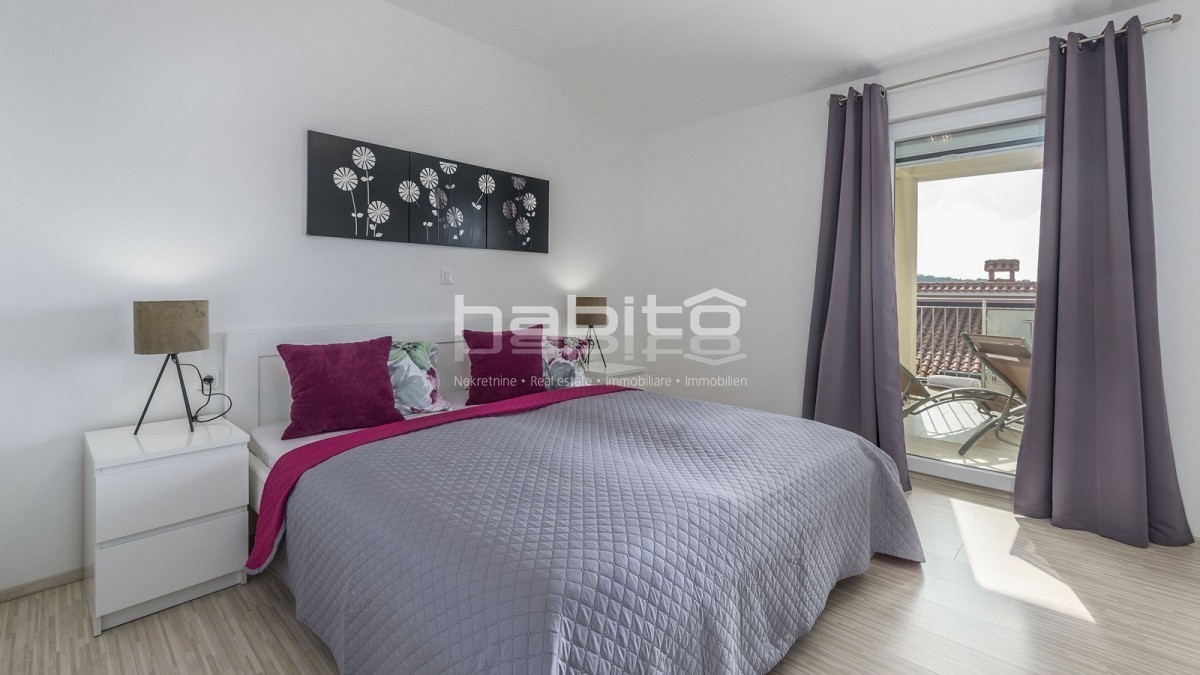 Poreč-Parenzo, casa indipendente di 134 m2 con piscina