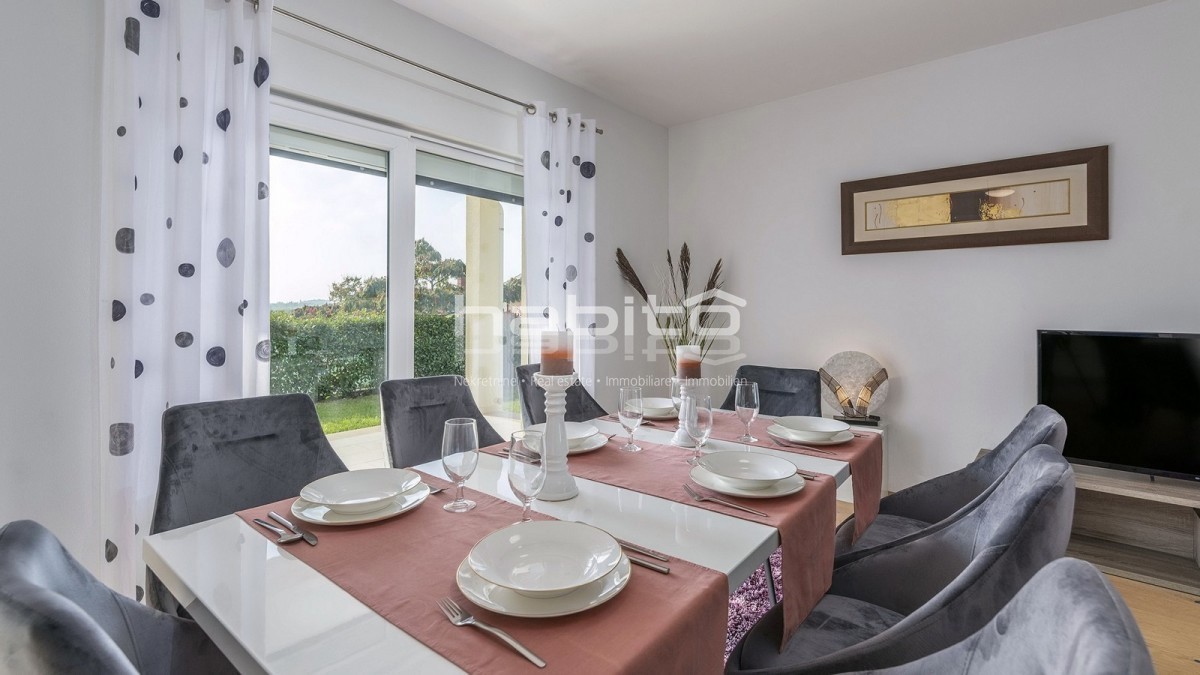 Poreč-Parenzo, casa indipendente di 134 m2 con piscina