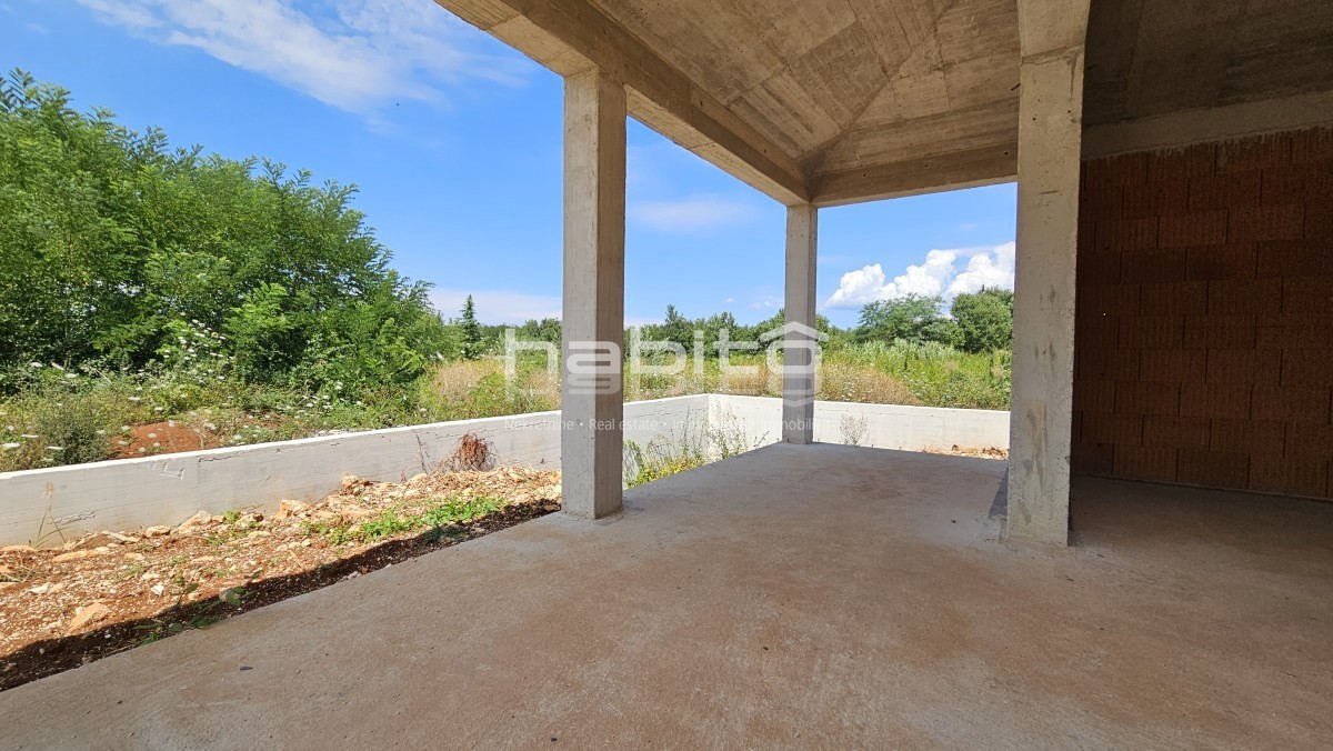 Zona Parenzo, vicino a Visignano - Bella casa in costruzione con piscina, un'opportunità per arredare a proprio piacimento