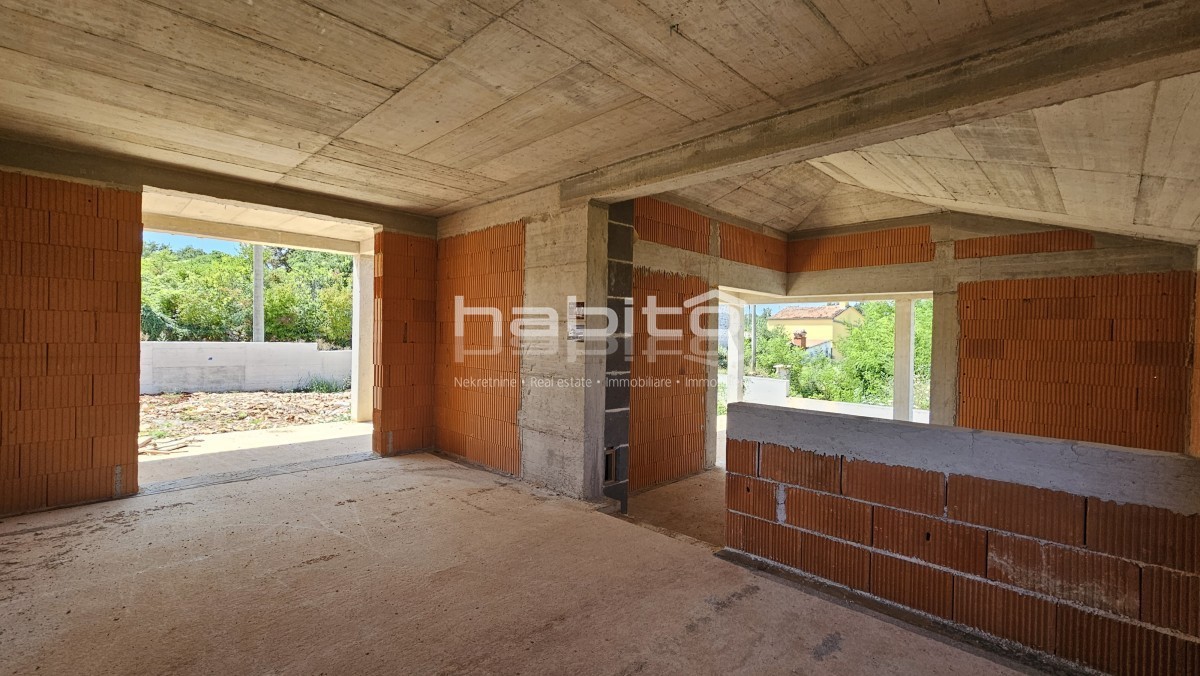 Zona Parenzo, vicino a Visignano - Bella casa in costruzione con piscina, un'opportunità per arredare a proprio piacimento