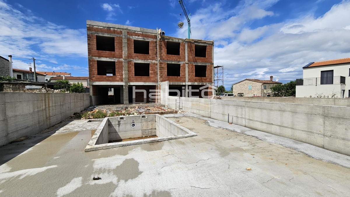 Zona Parenzo, Tar - Appartamento di lusso al 1° piano, a 5 minuti dalla spiaggia