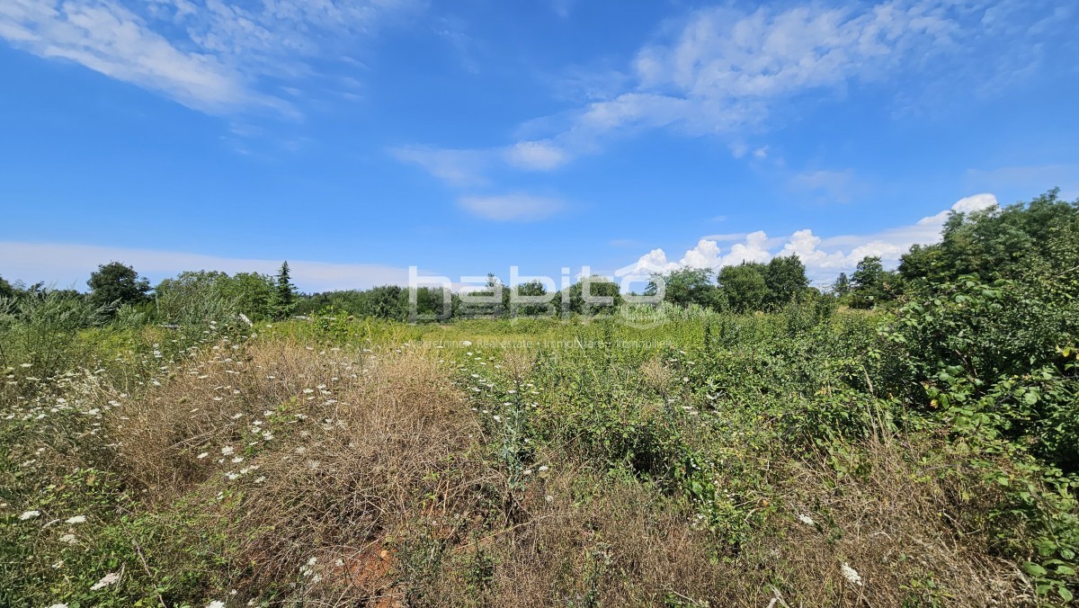 Zona Parenzo, Visignano - Terreno edificabile in posizione tranquilla