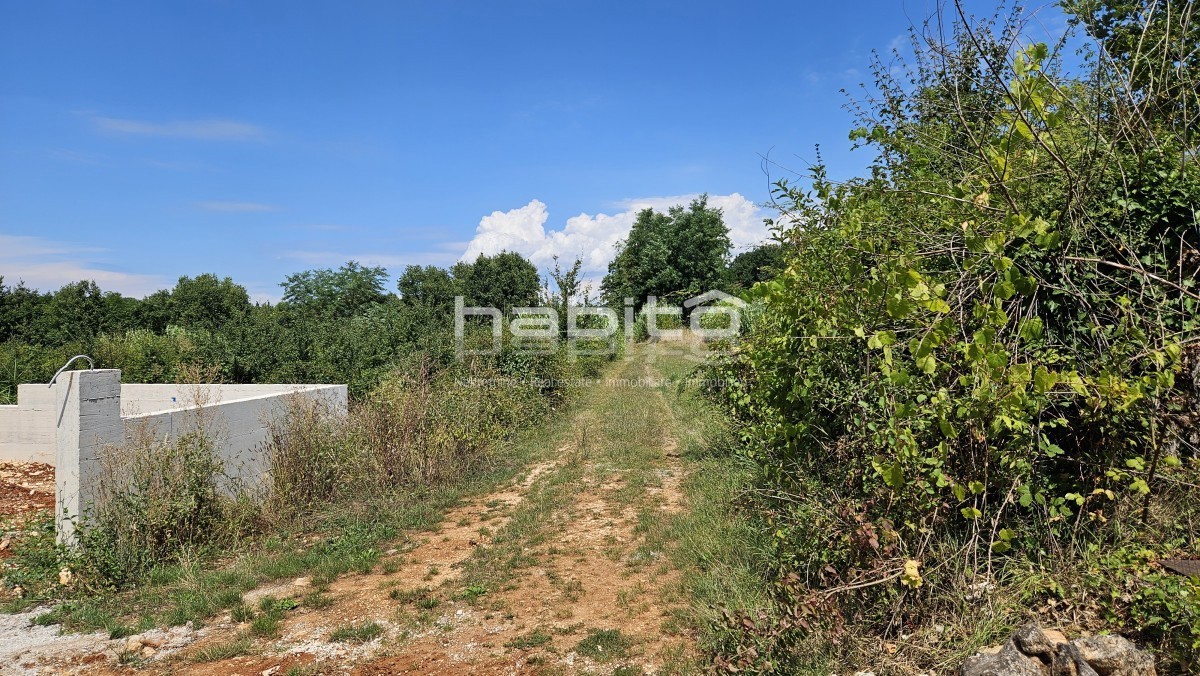 Zona Parenzo, Visignano - Terreno edificabile in posizione tranquilla