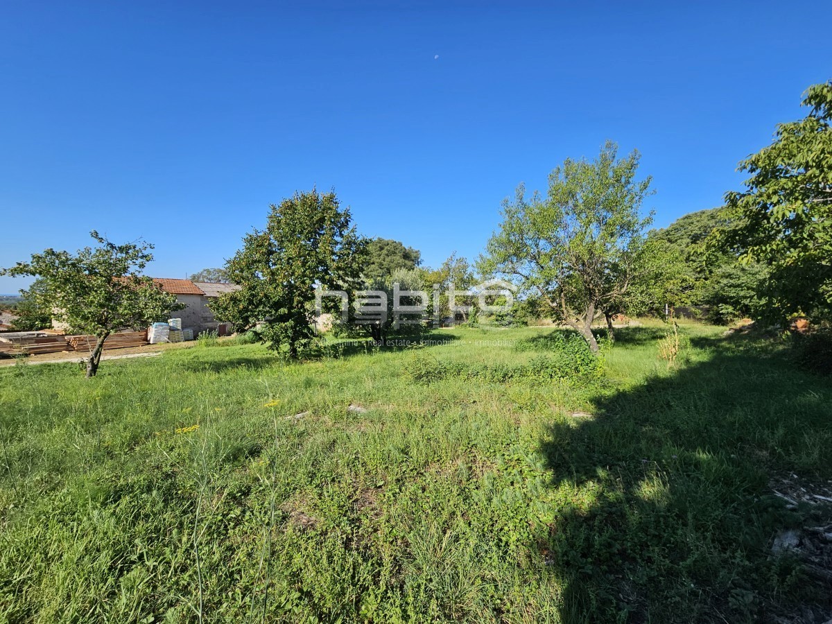 Parenzo 10 km, Kastelir - Terreno edificabile con vista mare