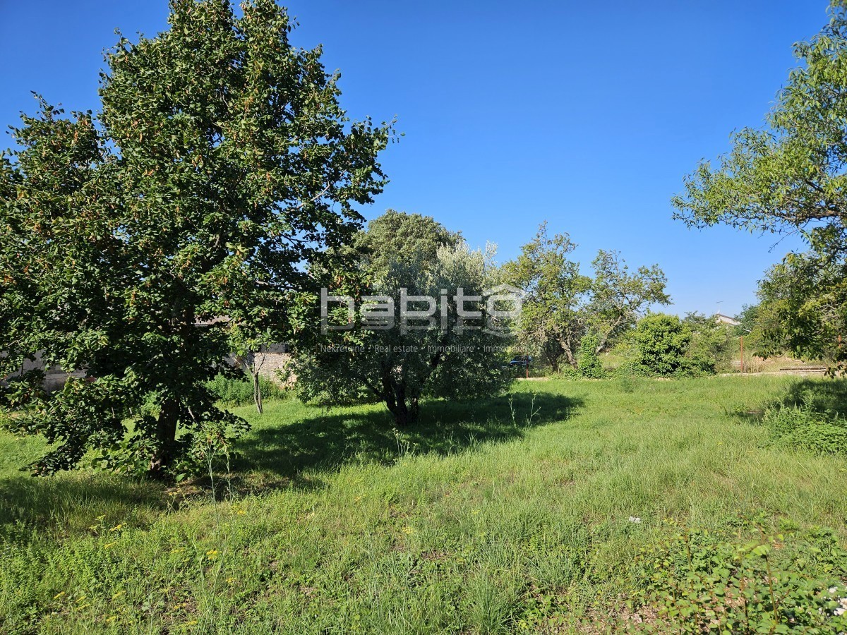 Parenzo 10 km, Kastelir - Terreno edificabile con vista mare