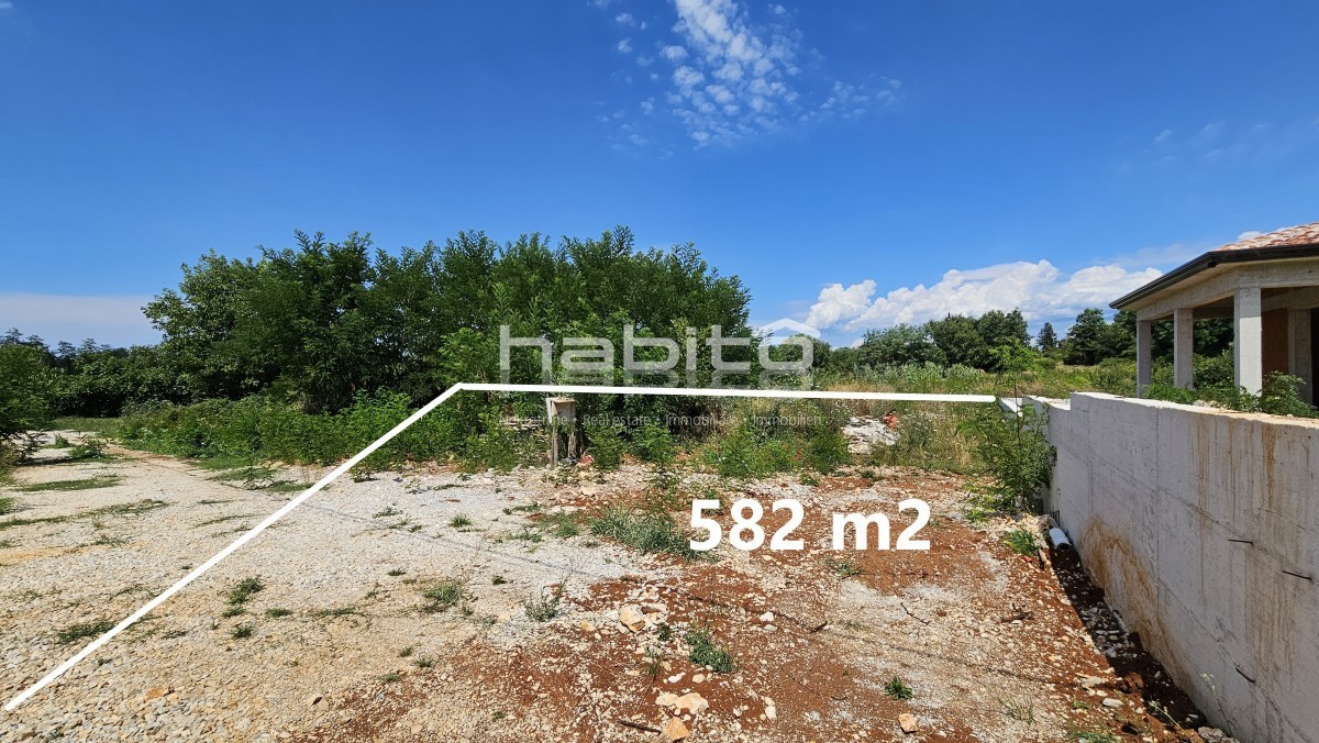 Zona Parenzo, Visignano - Terreno edificabile in posizione tranquilla