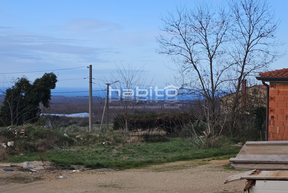 Zona Parenzo, Kastelir - VISTA MARE! Vendesi terreno edificabile con permesso per una villa con piscina.