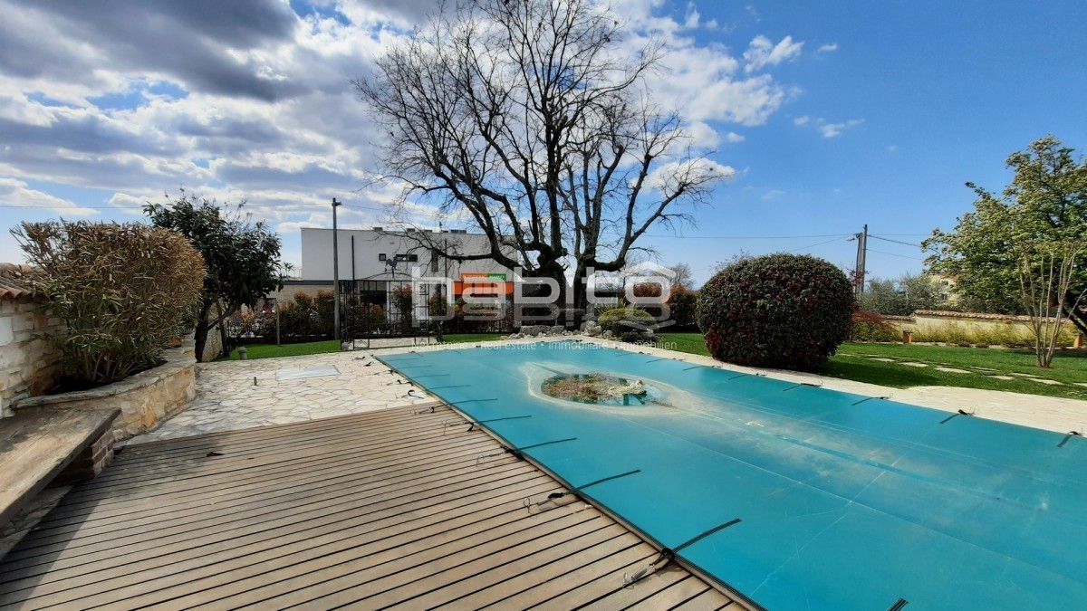Parenzo 13 km - Affascinante villa in pietra con piscina e vista mare