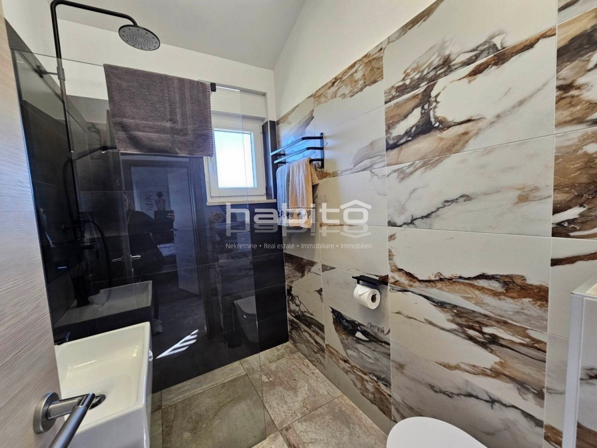 Zona Parenzo - OCCASIONE! Casa indipendente con piscina