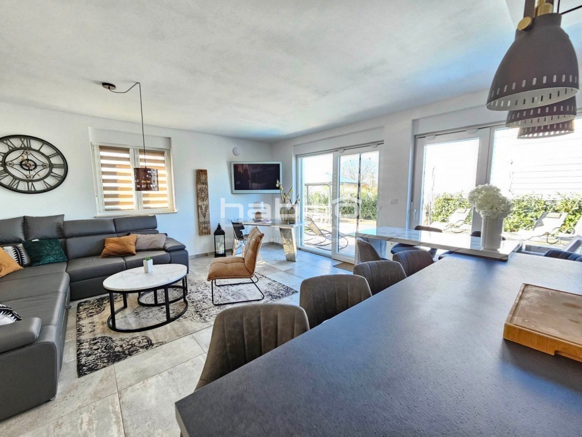 Zona Parenzo - OCCASIONE! Casa indipendente con piscina