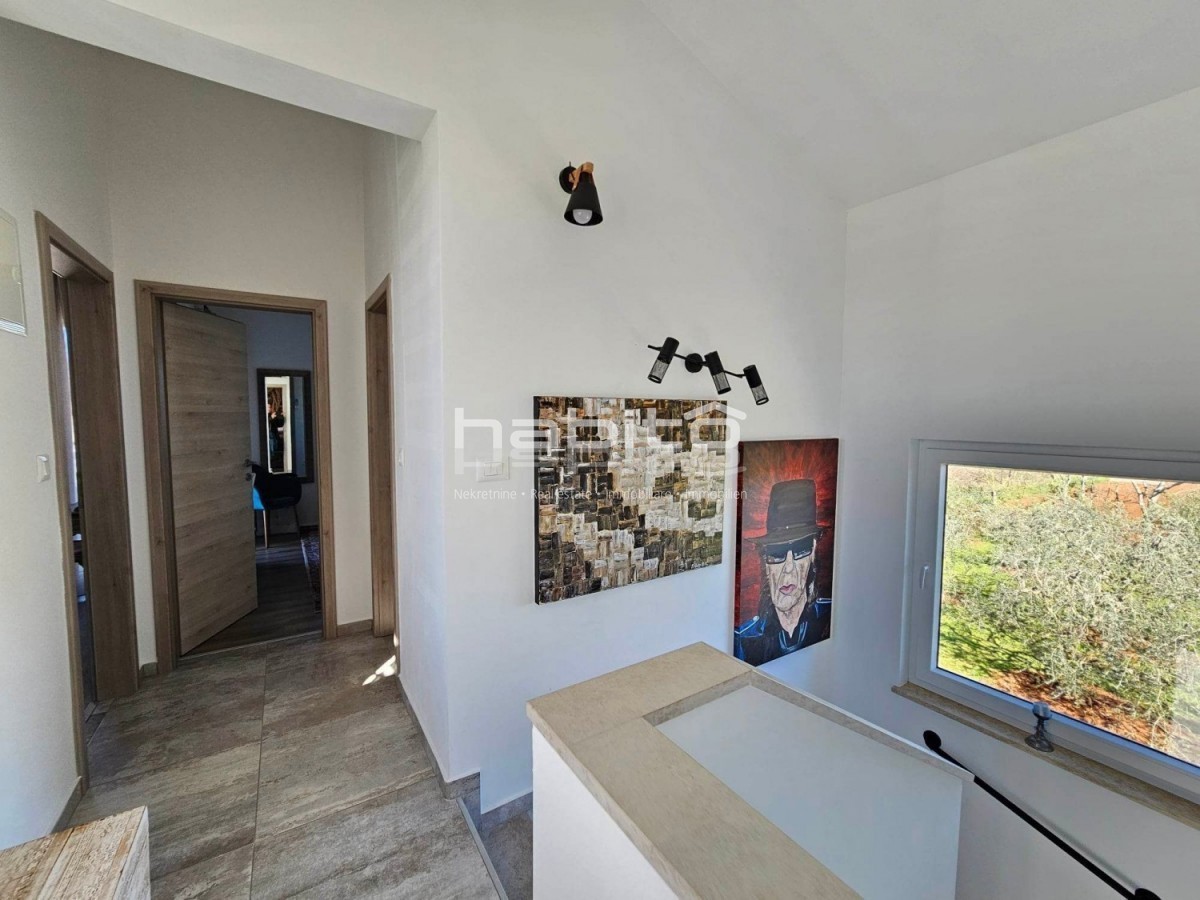 Zona Parenzo - OCCASIONE! Casa indipendente con piscina