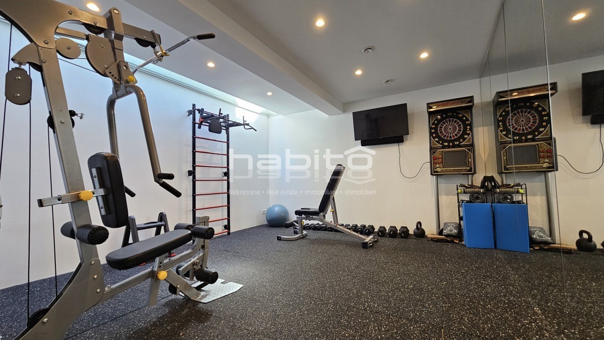 Dintorni di Parenzo - Gioiello istriano con vista panoramica sul mare