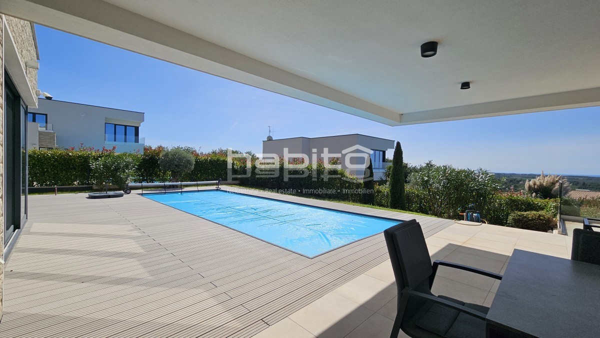 Dintorni di Parenzo - Gioiello istriano con vista panoramica sul mare