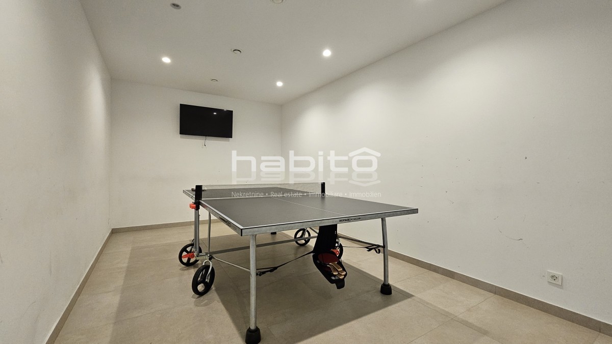 Dintorni di Parenzo - Gioiello istriano con vista panoramica sul mare