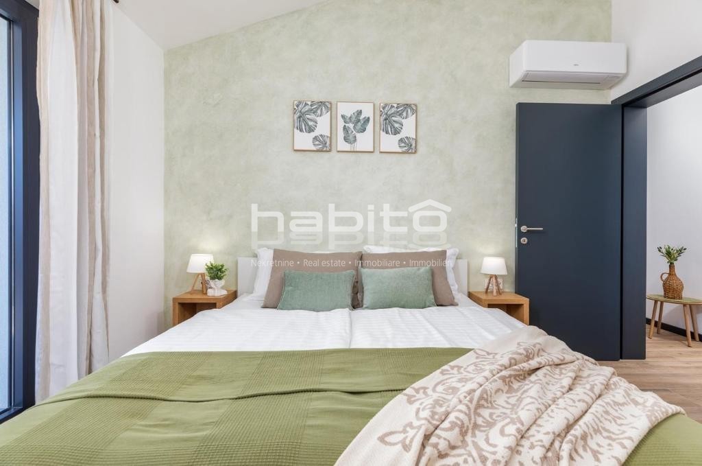 Parenzo - Splendida casa ai margini del villaggio, vista mare