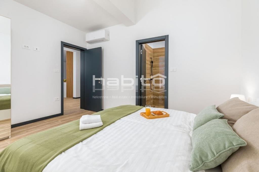 Parenzo - Splendida casa ai margini del villaggio, vista mare