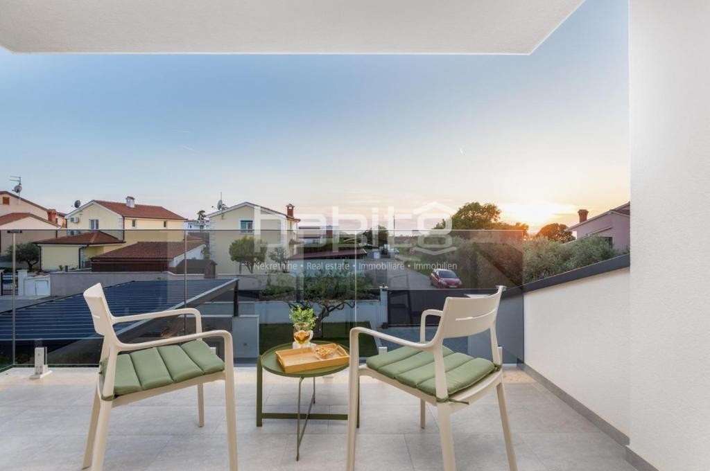 Parenzo - Splendida casa ai margini del villaggio, vista mare