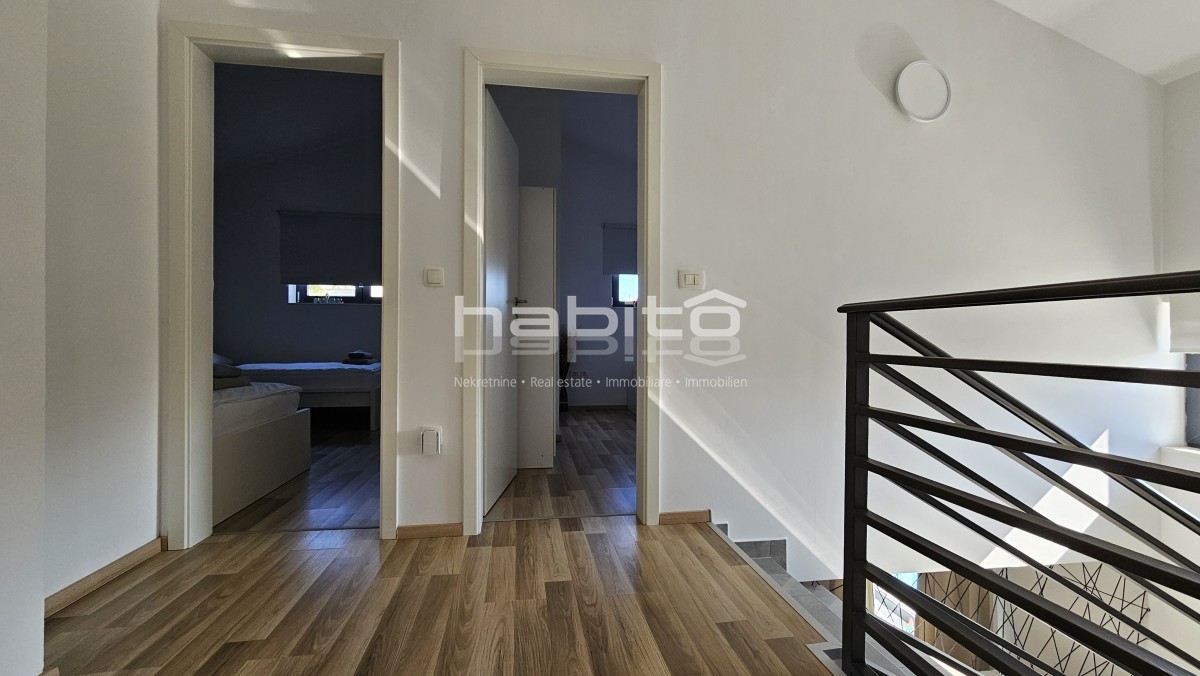 Zona Parenzo - Villa indipendente con piscina e vista mare