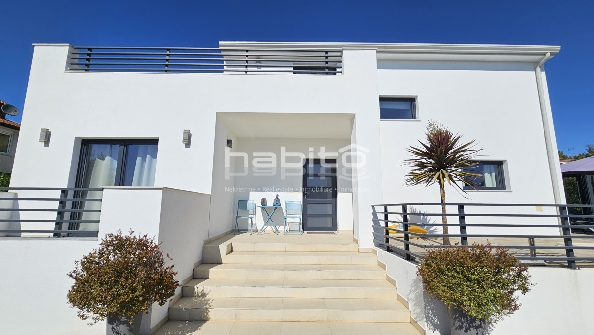 Zona Parenzo - Villa indipendente con piscina e vista mare