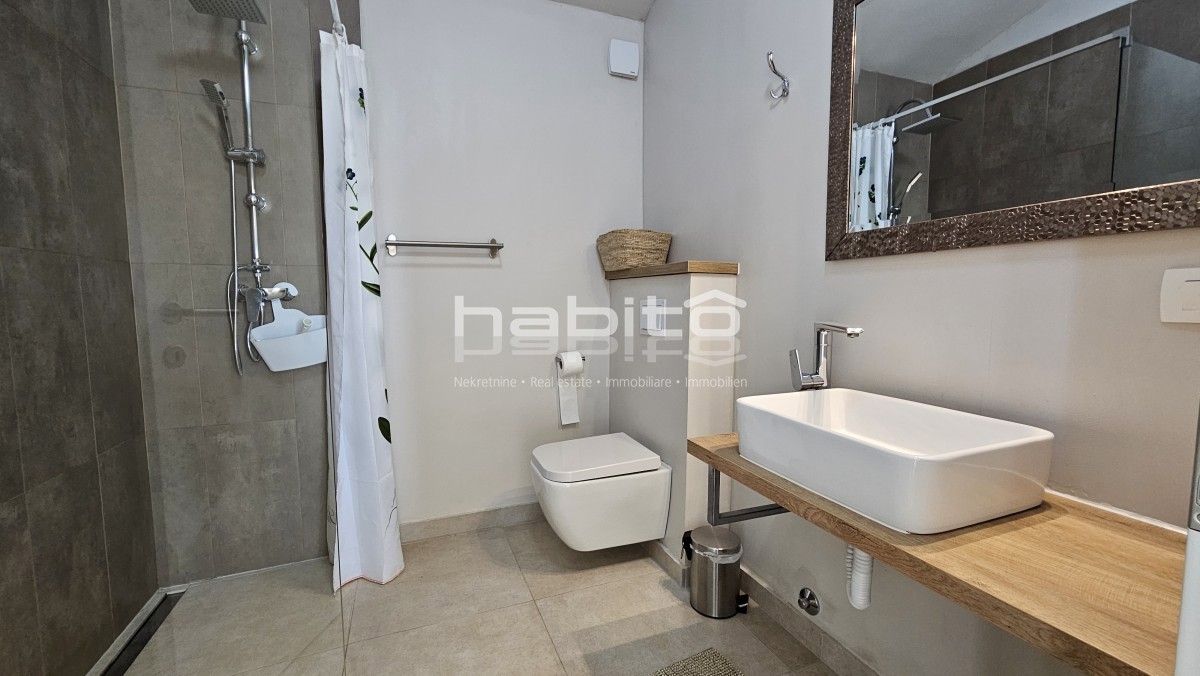 Zona Parenzo - Villa indipendente con piscina e vista mare