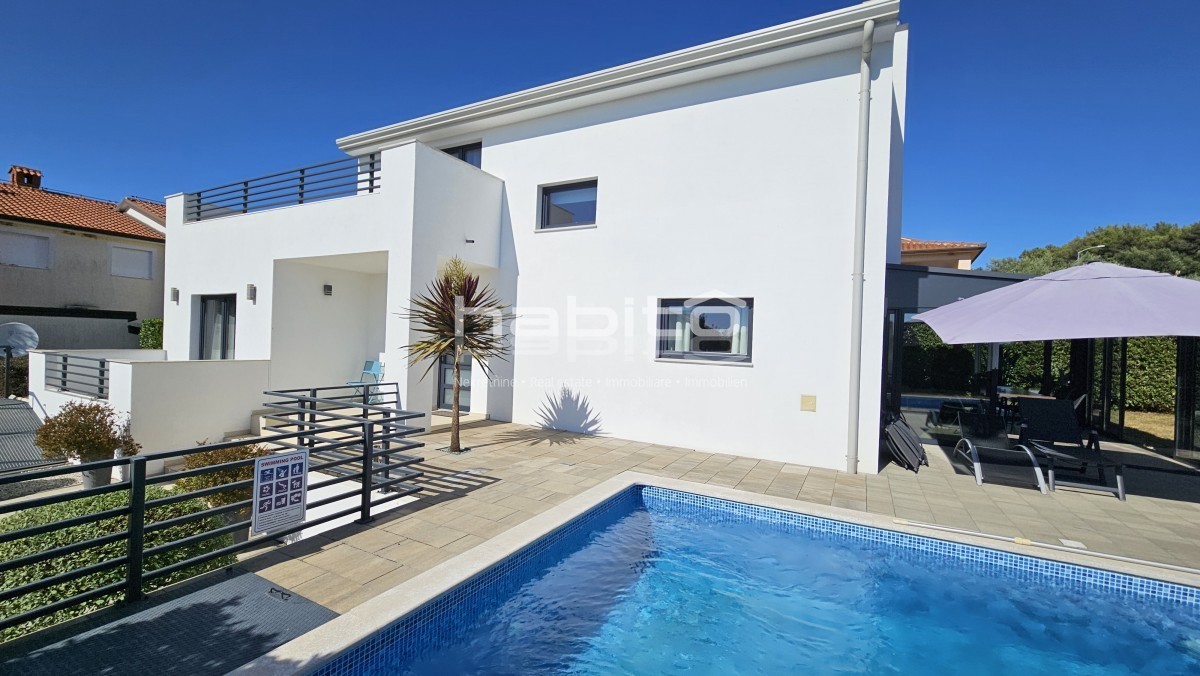 Zona Parenzo - Villa indipendente con piscina e vista mare