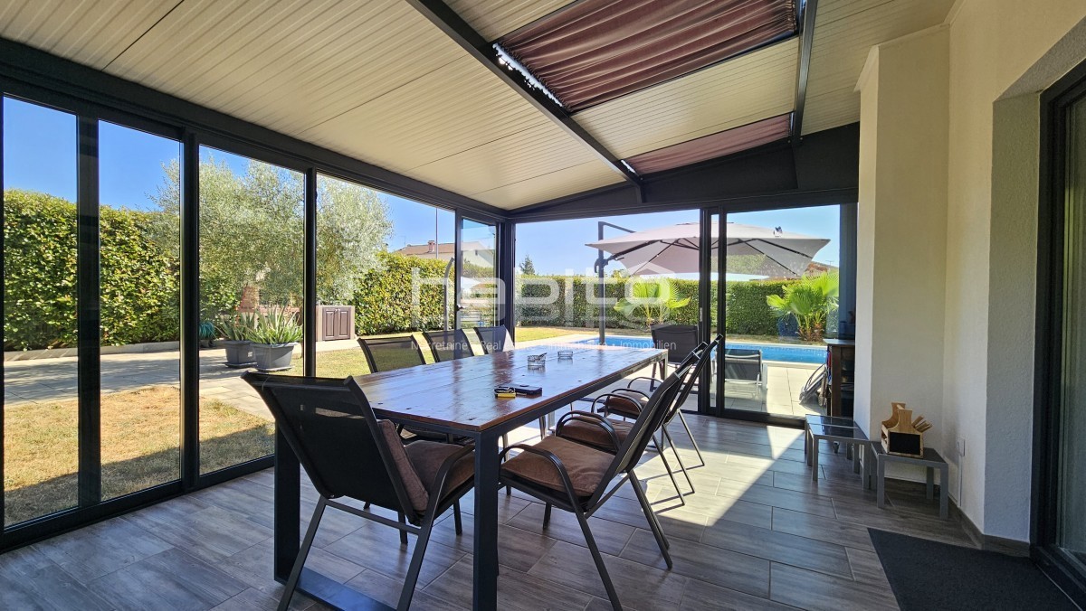 Zona Parenzo - Villa indipendente con piscina e vista mare