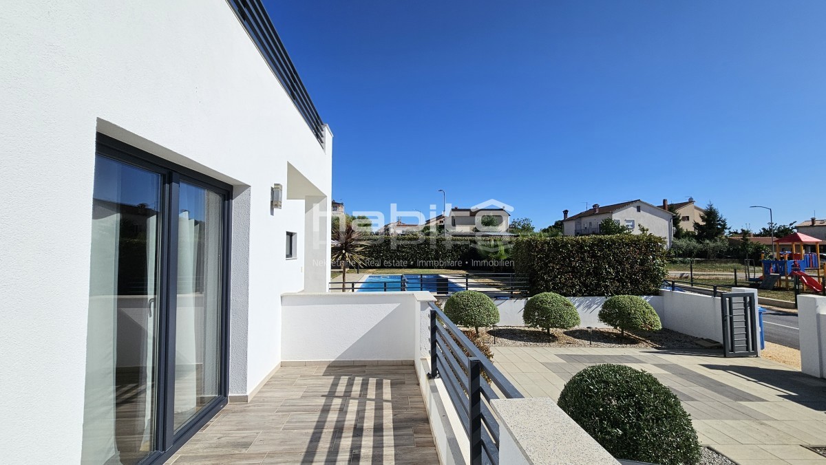 Zona Parenzo - Villa indipendente con piscina e vista mare