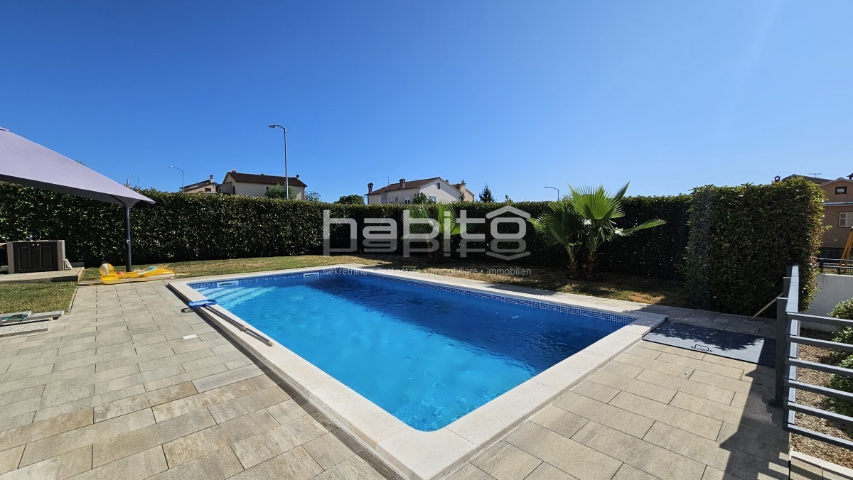 Zona Parenzo - Villa indipendente con piscina e vista mare