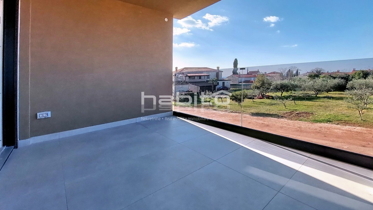 Zona Parenzo - Nuovo appartamento con vista mare, 2 camere da letto, ASCENSORE, 2 posti auto