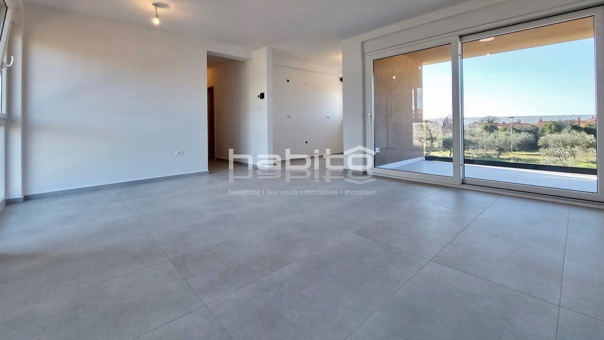 Zona Parenzo - Nuovo appartamento con vista mare, 2 camere da letto, ASCENSORE, 2 posti auto