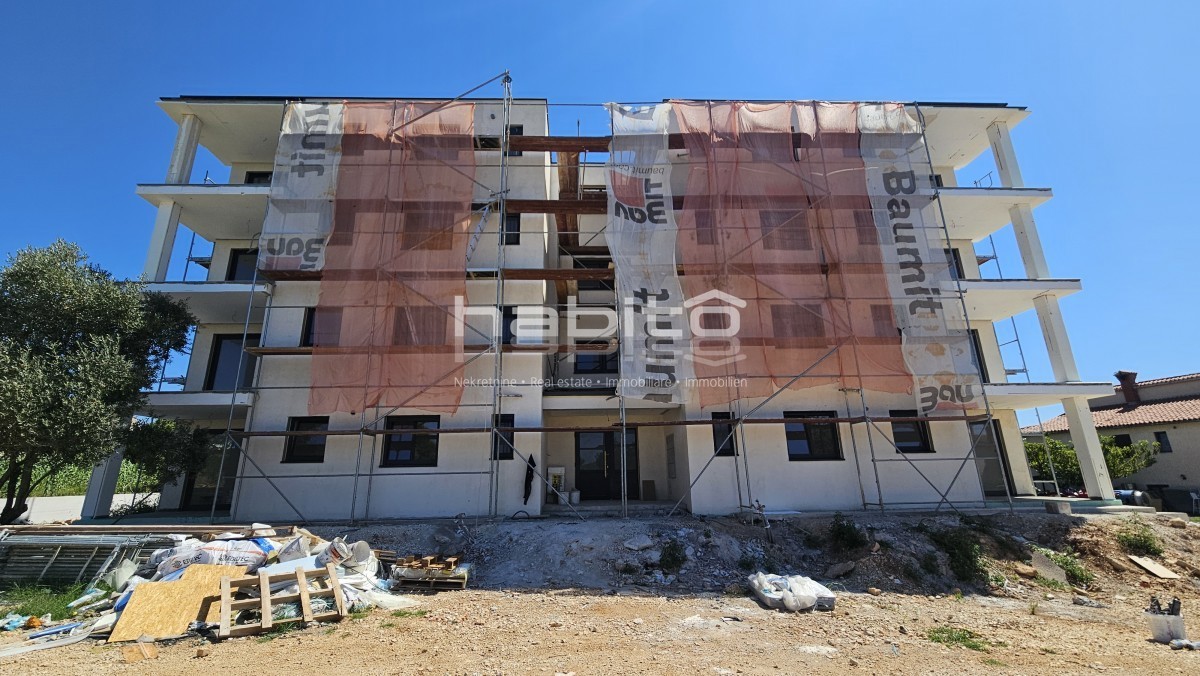 Zona Parenzo - Nuovo appartamento con vista mare, 2 camere da letto, ASCENSORE, 2 posti auto