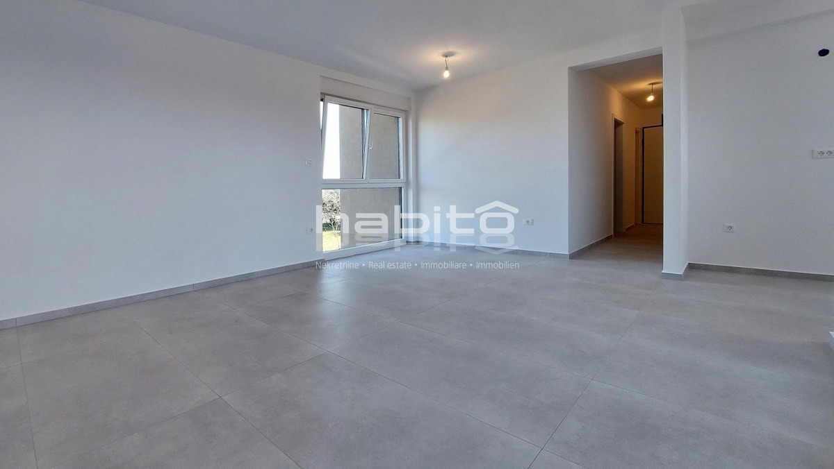 Zona Parenzo - Nuovo appartamento con vista mare, 2 camere da letto, ASCENSORE, 2 posti auto