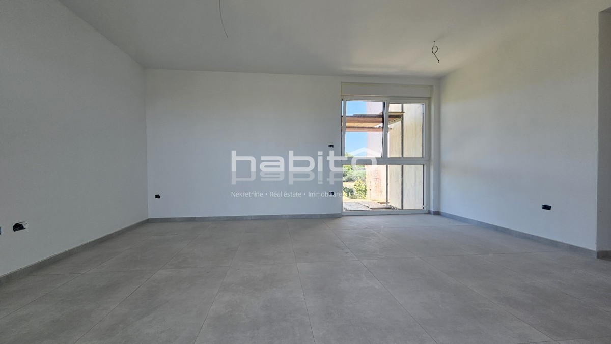 Zona Parenzo - Nuovo appartamento con vista mare, 2 camere da letto, ASCENSORE, 2 posti auto