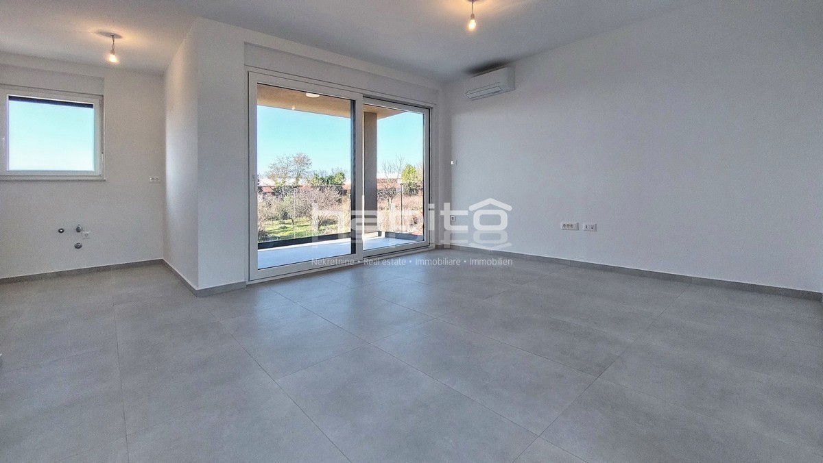 Zona Parenzo - Nuovo appartamento con vista mare, 2 camere da letto, ASCENSORE, 2 posti auto