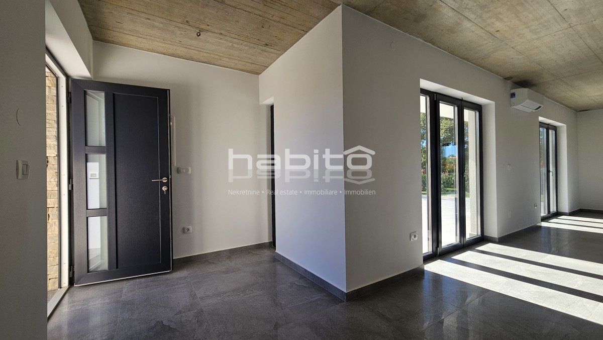 Dintorni di Parenzo - Villa Moderna con Piscina vicino a Parenzo e al Mare