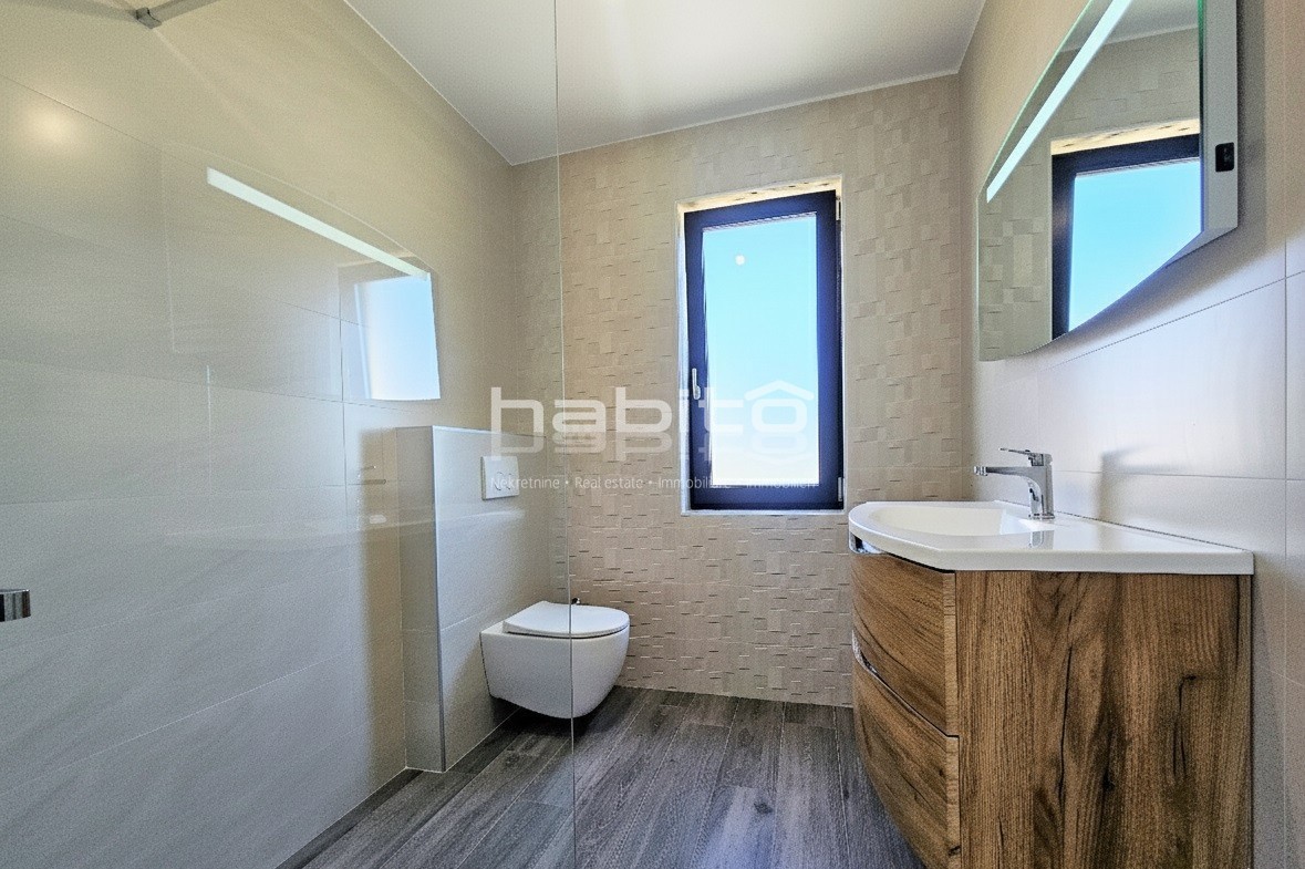 Dintorni di Parenzo - Villa Moderna con Piscina vicino a Parenzo e al Mare