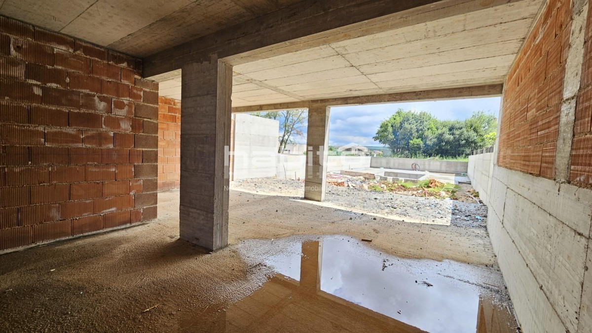 Zona Parenzo, Tar - Appartamento di lusso con piscina, a 5 minuti dalla spiaggia