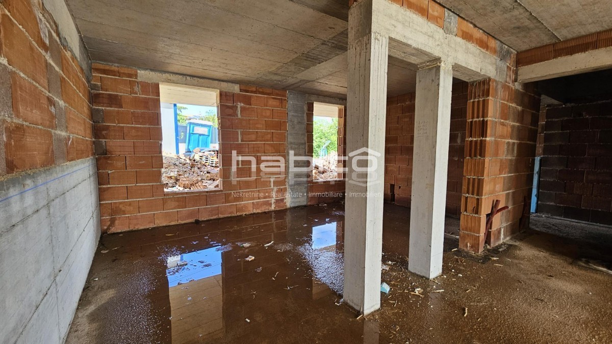 Zona Parenzo, Tar - Appartamento di lusso con piscina, a 5 minuti dalla spiaggia