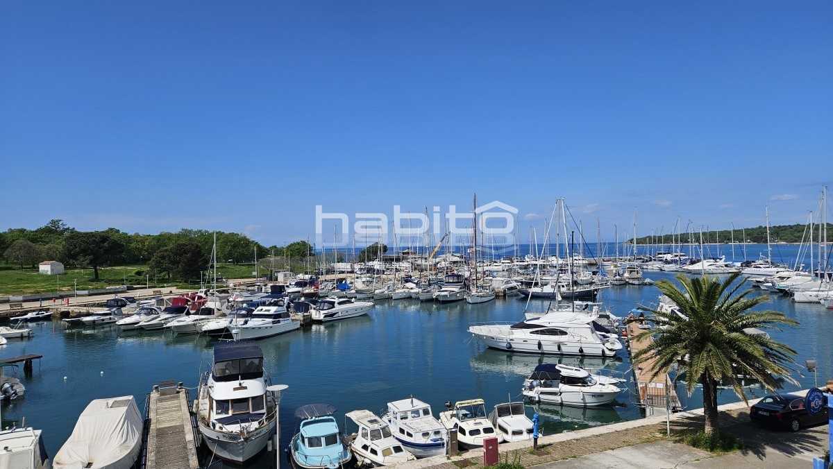 Parenzo, Cervar Porat - Appartamento con due camere da letto, prima fila al mare