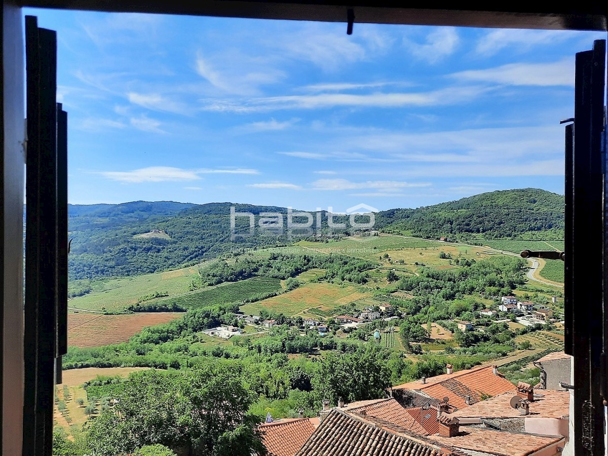 Motovun - Casa in pietra autoctona in posizione tranquilla