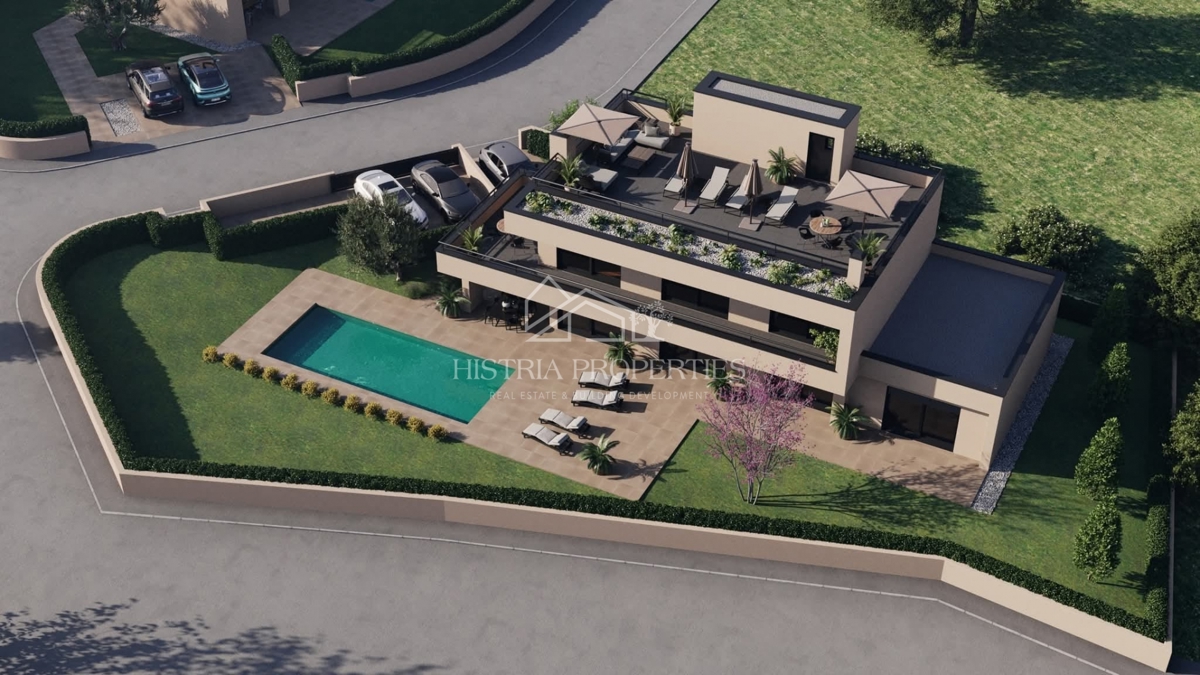 Terrazza panoramica con vista, jacuzzi e spaziosa villa di qualità in una città con tutti i comfort