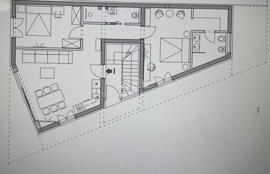 Appartamento arredato in un moderno edificio di nuova costruzione con giardino a 500 metri dalla spiaggia