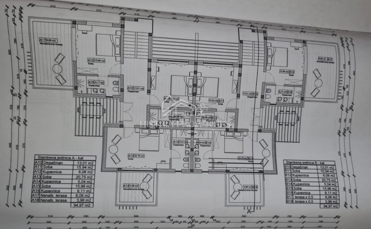 Terreno edificabile per 2 case moderne con permesso valido e utenze pagate