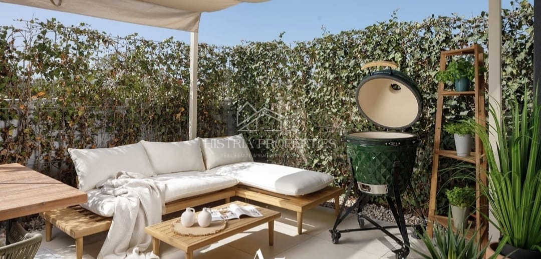 Casa moderna e attrezzata con piscina, categorizzata per affitto turistico