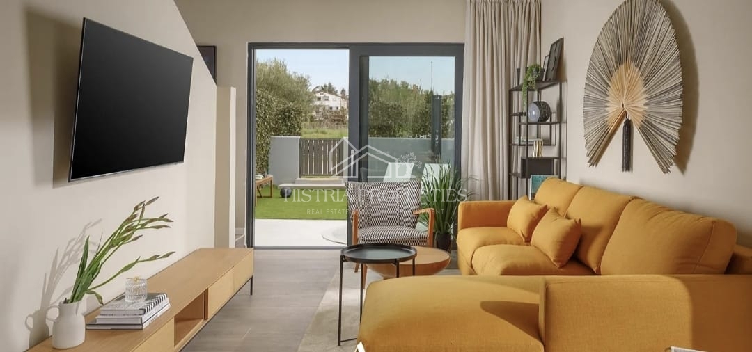 Casa moderna e attrezzata con piscina, categorizzata per affitto turistico